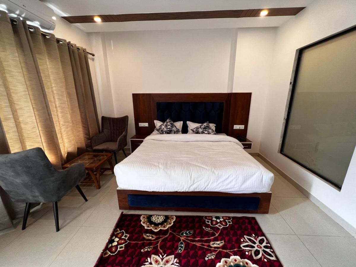 Hotel Himalayan Heritage Sarāhan Eksteriør billede